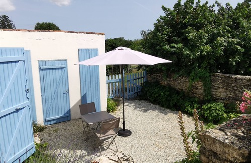 Chaille-les-Marais Apartment | Aigrette, Gîte 2 Personnes Avec Piscine Chauffée, Sud Vendée Littoral