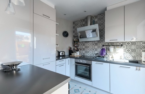 Aigues-Mortes Medieval City Apartment | Aigues Mortes Old apartment totally renovated in the heart of the ramparts