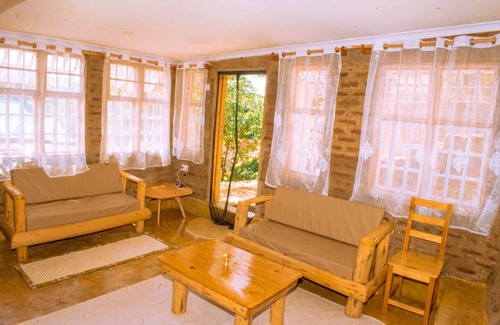 Iringa Bed & Breakfast | Aika Sunrise:Your Home in the Hills Bed&Breakfast