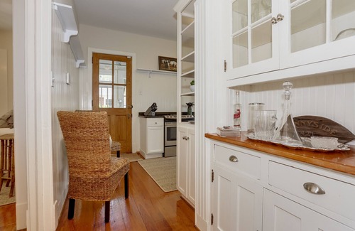 Aiken House | Aiken- Downtown Historic Cottage- Golf, Horses, Tennis, Shopping