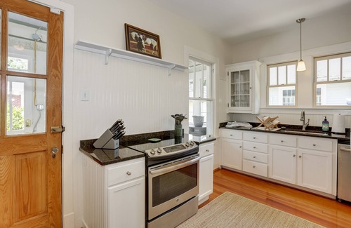 Aiken House | Aiken- Downtown Historic Cottage- Golf, Horses, Tennis, Shopping