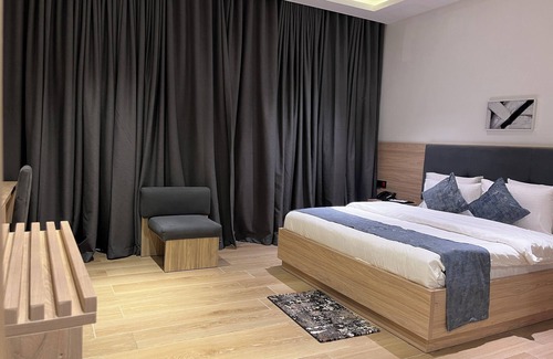 Uyo Hotel | AIKU LUXURY HOTEL & RESORTS