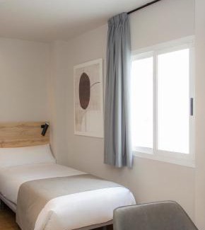 Burjasot Hotel | Aila II Hotel Boutique by SingularStays - Digital Access