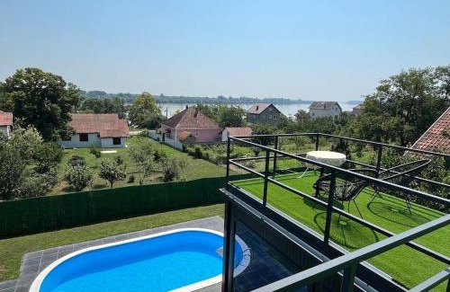 Novi Banovci Apartment | Ailleurs