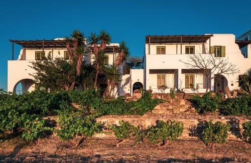 Schinoussa Town Bed & Breakfast | Ailouros summer hotel