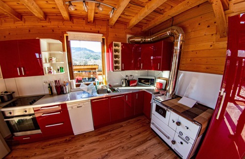Raduil Ski Chalet | Ailyak Luxury Chalet Raduil, hot tub, views, Wi-Fi/5G