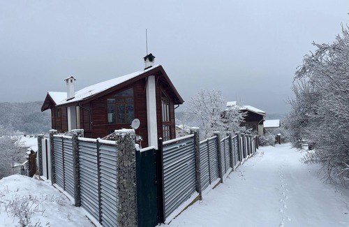 Raduil Ski Chalet | Ailyak Luxury Chalet Raduil, hot tub, views, Wi-Fi/5G