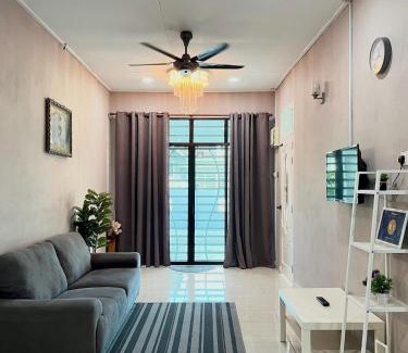 Kampung Telaga Nibong House | Aina Guest House
