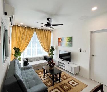 Pusat Komersil Lee Ling Apartment | Aina Staycation, Metrocity