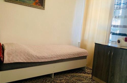 Toktogul House | Ainazik guest house