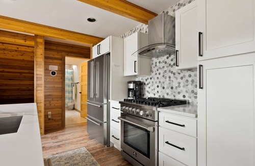 Port Sanilac House | Ainsley's Cove - Swim spa open all year!