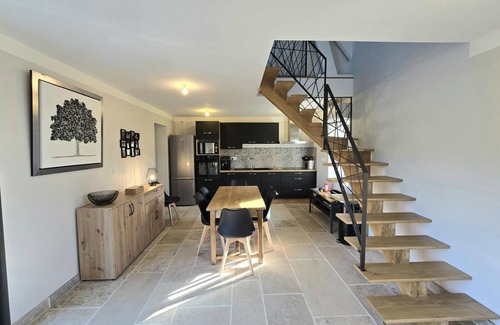 Coteaux Perigourdins Cottage | Air-conditioned house with private pool, wifi and parking, pets welcome