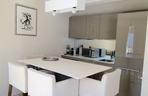 Saint-Jean Apartment | Air-conditioned apartment with large terrace on property with swimming pool