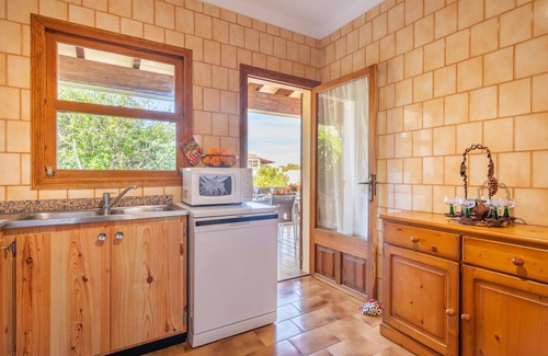 Urbanizacion Mont Ferrutx House | Air-Conditioned Holiday Home with Pool, Garden, Terrace & Wi-Fi