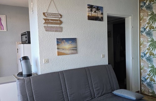 La Jetee Apartment | Air-conditioned 1 bedroom apartment, sleeps 3 in Canet-Plage