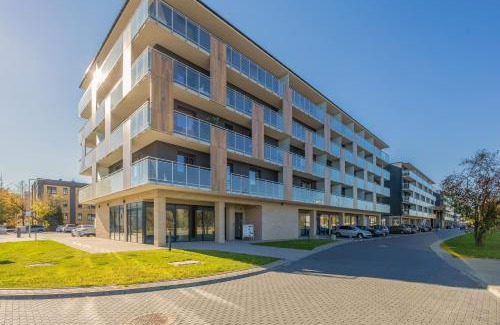 Ursynow Apartment | Air Conditioned Apartment in Warsaw with Parking, Desk and Balcony by Noclegi Renters