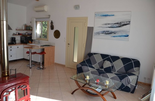 Senas House | Air-conditioned detached house 60m2 with garden