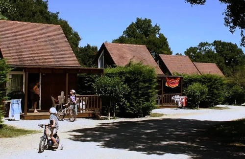 Rocamadour Ski Chalet | Air-conditioned Forest Chalets (30m²) sleeps 4