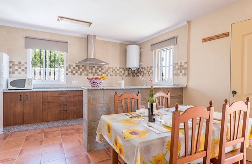 Zahora House | Air-Conditioned Home Close to the Beach with Pool, Terrace, Garden & Wi-Fi; Parking Available