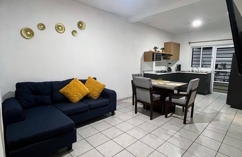 Colima House | Air-conditioned house, electric gate, covered garage, lovingly decorated.