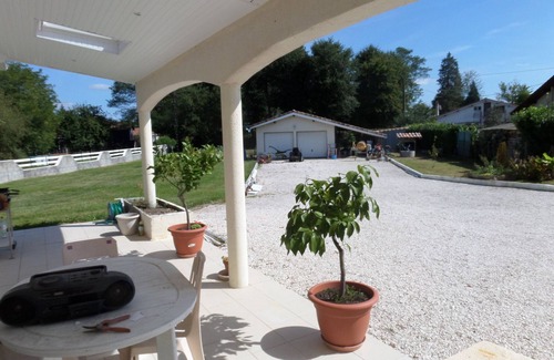 Arsague House | Air-conditioned new house suitable for the disabled with a large garden