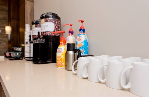 Humble Apartment | Air-Conditioned Studio with Gym Access + Complimentary Breakfast!