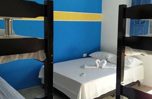 Maragogi House | Air-conditioned suite for up to 6 people - Q4 - Maragogi Social Hotel School