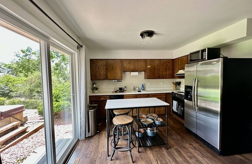 Village Seven House | Air Force Academy 13 miles, hikes, hot tub, fire pit, BBQ