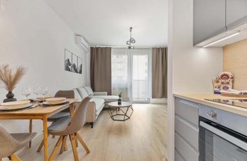 Ruzinov Apartment | Air Fruit Apartment - With parking