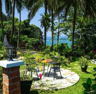 Sigunturmuda Hotel | Air Manis Hillside Villa Cafe & Resto