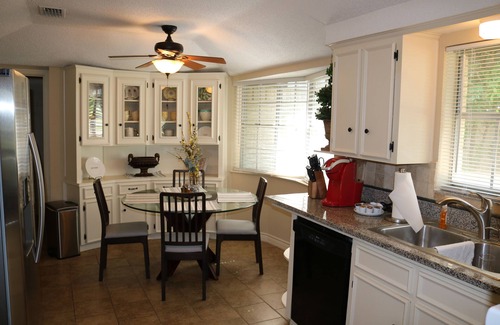 Hebron House | Air Park Home - Fly In/Fly Out