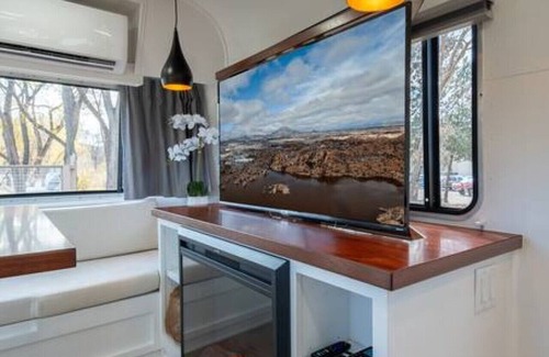 Prescott House | Air Village Creekside Unit #2