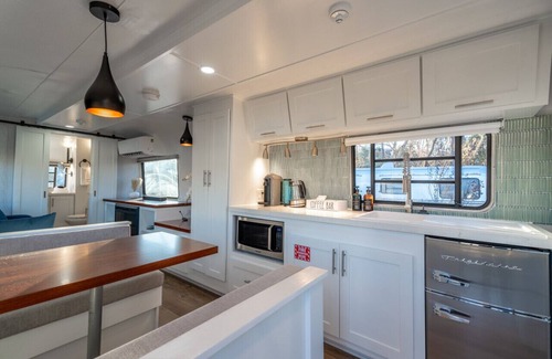 Nob Hill House | Air Village Wagon Circle Unit #7