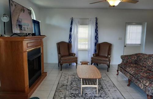Paget Apartment | AIRBAB Moon Gate West
