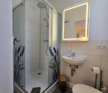 Niedere Borde House | Airbnb, moderne, ruhige und helle Doppelzimmer, nähe Magdeburg, A14 & A2