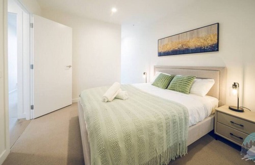 Carnegie Apartment | Aircabin | Carnegie | Comfy | 2 Beds Apt +Free PKG