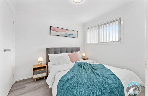 Edmondson Park House | Aircabin - Edmondson Park - 4 Beds Compy House