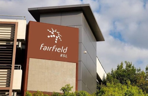Fairfield House | Aircabin - Fairfield - Modern - 6 Bedrooms House