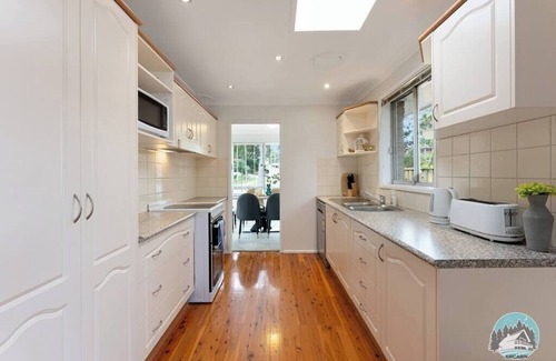 Marayong House | Aircabin - Marayong - Convenient - 3 Beds House