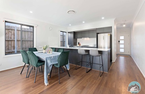 Schofields House | Aircabin - Tallawong - Elegant Home - 4 Beds House