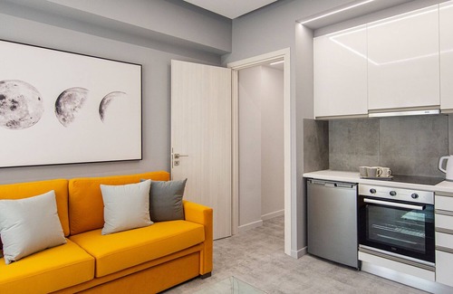 Tripoli Condo | Aire Studio