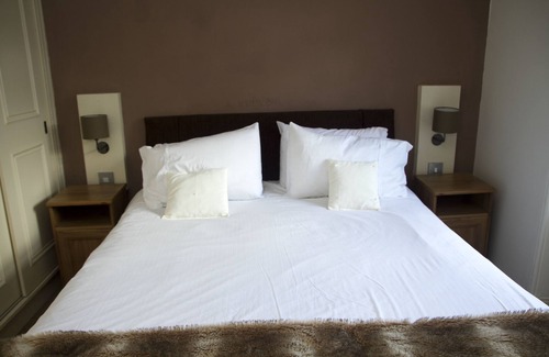 Strathyre Bed & Breakfast | Airlie House Self-Catering