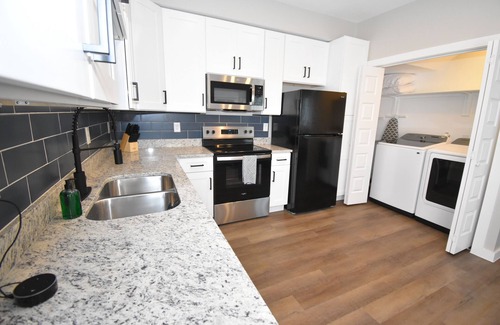 West San Antonio House | Airman’s Retreat-Steps from Lackland BMT, Minutes to Downtown SA
