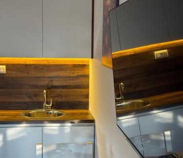 Karuc Apartment | Airport apartments Jelena