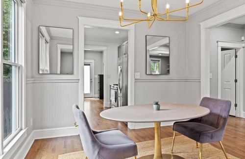 East Point House | Airport Cottage