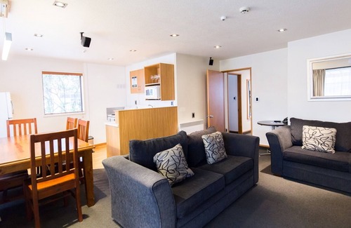 Burnside Hotel | Airport Gateway Motor Lodge