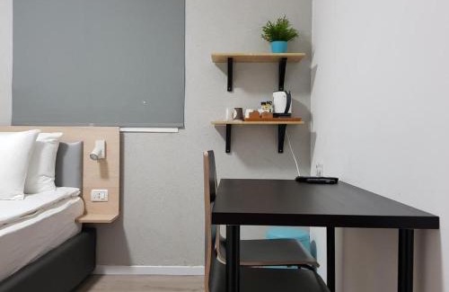 Or Yehuda House | Airport Guest House