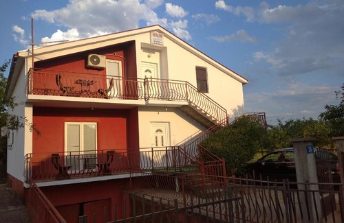 Mahala House | Airport home Radinovic