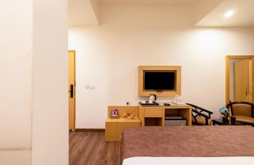 Aerocity Hotel | Airport Hotel Tashree Near Yashobhoomi - Free Airport Drop