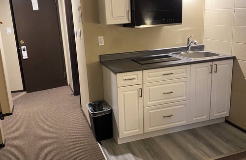 Port Hardy Hotel | Airport Inn
